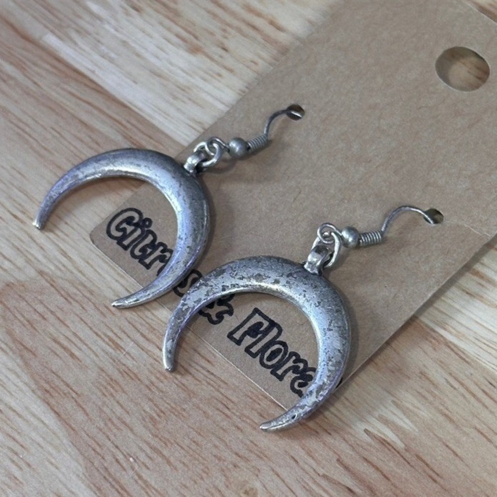 Citrus & Floral Silver Tone Crescent Moon Dangle Drop Earrings Celestial Boho - Picture 2 of 3
